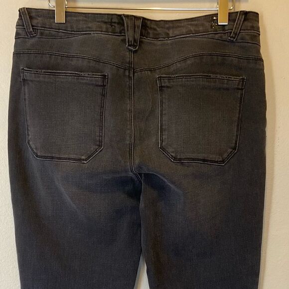 Wit & Wisdom NWOT ankle skinny, hi- rise, raw hem black denim jeans 10 - Picture 4 of 11